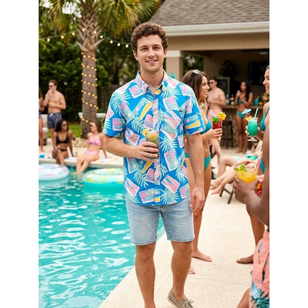 Chubbies Men’s Tropical Blue Short Sleeve Shirt Size Medium